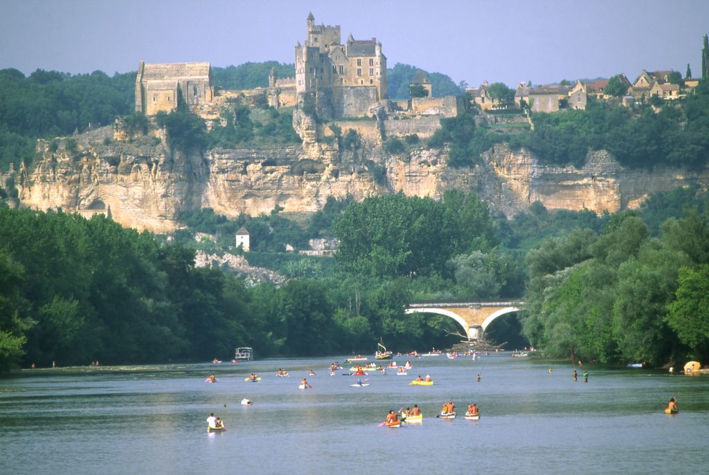 Vue sur la vallée de la Dordogne depuis Sarlat, Périgord Noir